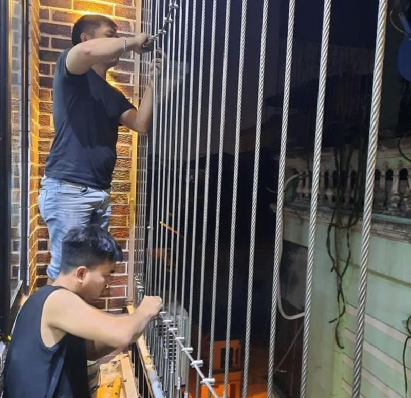 C&aacute;p lưới tăng đơ an to&agrave;n ban c&ocirc;ng cầu thang H&agrave; Tĩnh